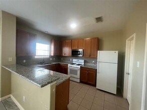 11618 Champions Green Dr in Houston, TX - Building Photo - Building Photo