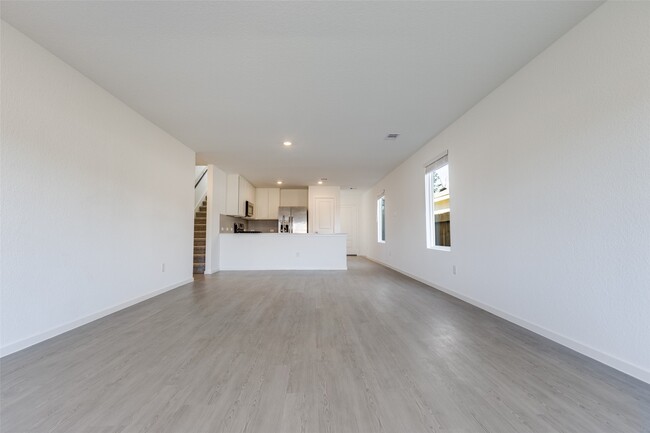 property at 1528 Crowson Rdg