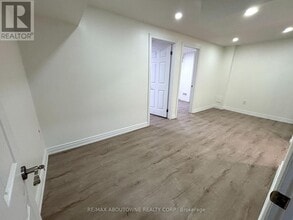 519 Downes Jackson Heights in Milton, ON - Building Photo - Building Photo