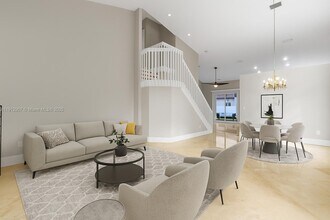 15777 NW 10th St in Pembroke Pines, FL - Building Photo - Building Photo