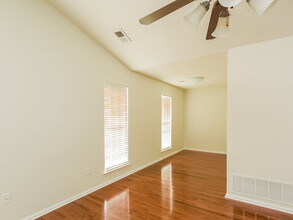 6876 White Hawk Ln in Olive Branch, MS - Building Photo - Building Photo