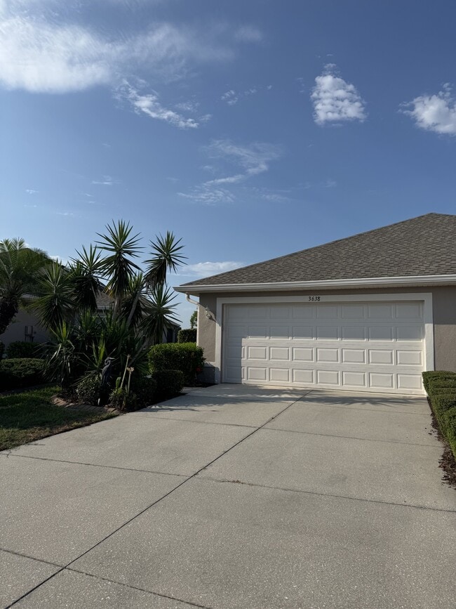 3638 Lakewood Blvd in North Port, FL - Building Photo - Building Photo