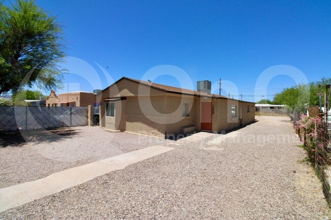 1408 W St Clair St in Tucson, AZ - Foto de edificio - Building Photo