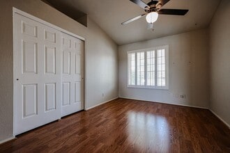 124 W Myrna Ln in Tempe, AZ - Foto de edificio - Building Photo