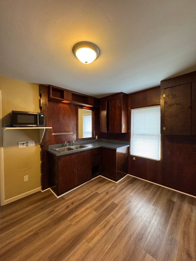 203 Church St, Unit 203 in Palmyra, NY - Foto de edificio - Building Photo