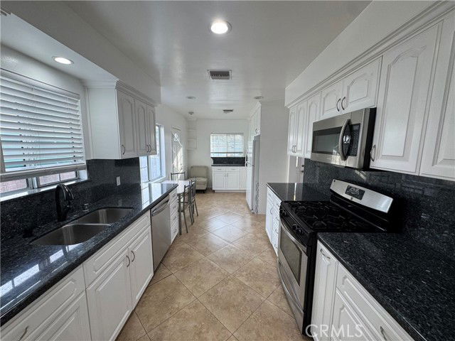 12549 Barbara Ann St in Los Angeles, CA - Building Photo - Building Photo