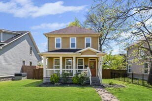 240 Treutland Ave in Nashville, TN - Building Photo