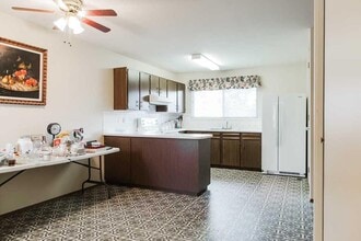 9836-9881 AvenueKey 32 in Grande Prairie, AB - Building Photo - Building Photo