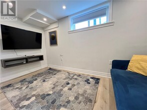 830 Mohawk Rd E in Hamilton, ON - Building Photo - Building Photo