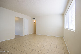 10108 Shenandoah St in El Paso, TX - Building Photo - Building Photo