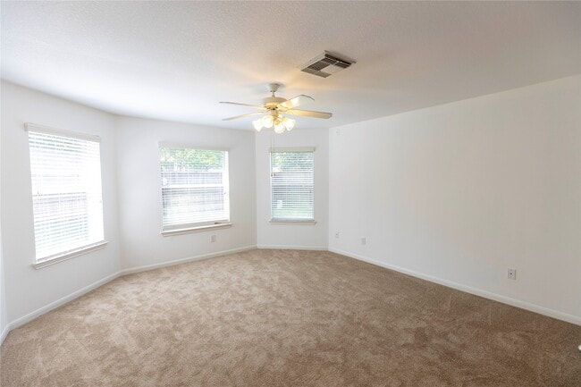 8218 Rushing Stream Ct in Tomball, TX - Building Photo - Building Photo