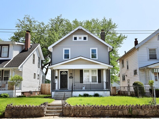 property at 825 Reinhard Ave