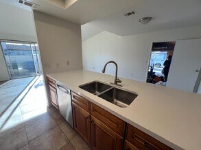 4765 Mayten Ct in Oceanside, CA - Building Photo - Building Photo