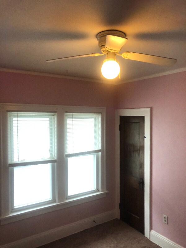 1299 Warren Rd in Lakewood, OH - Foto de edificio - Building Photo