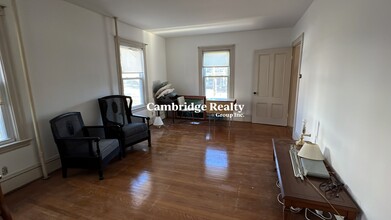 80 Curtis St in Somerville, MA - Foto de edificio - Building Photo