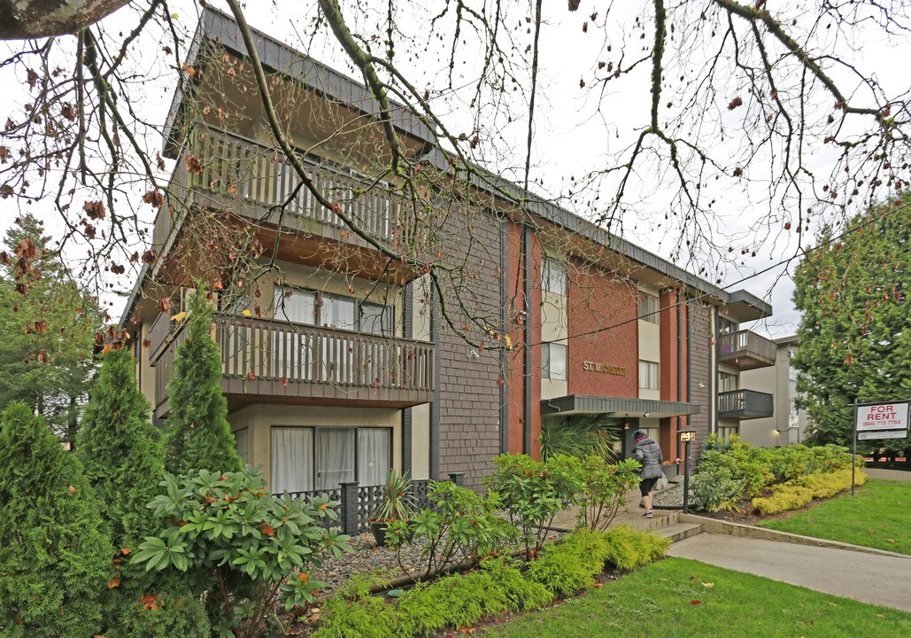 St. Michelle Apartments in New Westminster, BC - Building Photo