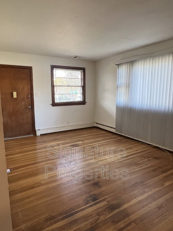 135 N Oak Ave in Highland Springs, VA - Building Photo - Building Photo