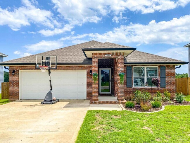 property at 5601 Guinevere Ln