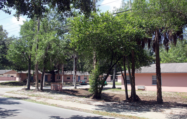 Hunter Oaks Apartments in Tampa, FL - Foto de edificio - Building Photo