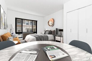 30 W 18th St, Unit 11C in New York, NY - Building Photo