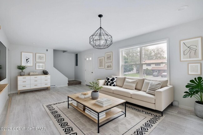 8475 Bumble Bee Way, Unit 1014 in Tobyhanna, PA - Building Photo - Building Photo