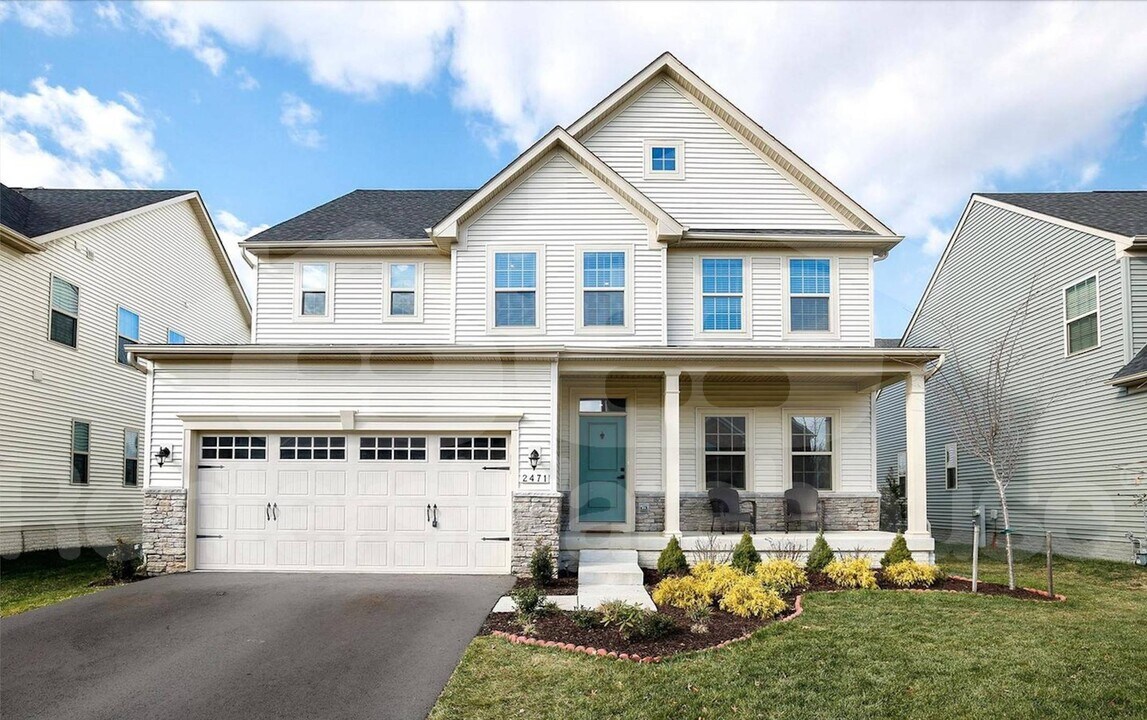 2471 Vineyard Spgs Wy in Ellicott City, MD - Foto de edificio