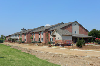 Brookhollow Landing in Tulsa, OK - Building Photo - Building Photo