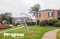 8450 Ariel St photo'