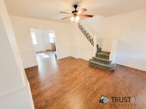 5734 N Lambert St in Philadelphia, PA - Building Photo - Building Photo