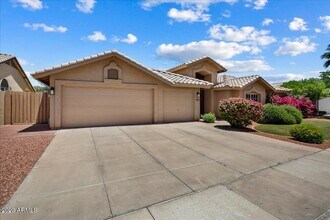 14835 N 41st Pl in Phoenix, AZ - Building Photo - Building Photo