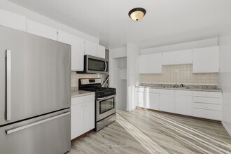 3317 Birchwood Dr in Hazel Crest, IL - Building Photo - Building Photo