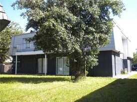 302 Carmen Ct in Austin, TX - Building Photo