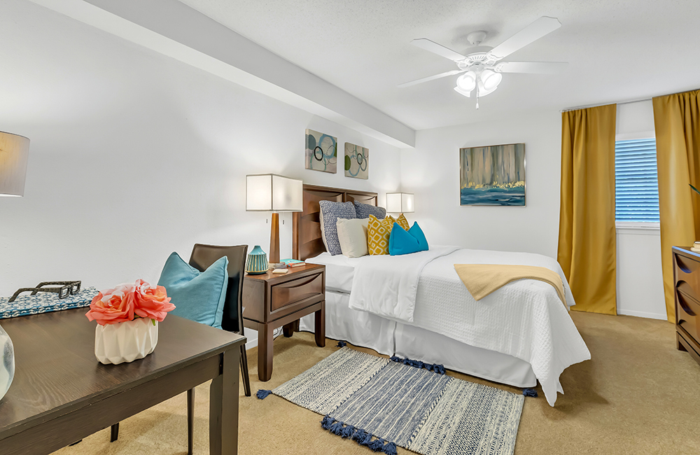 Crossings Apartments in Metairie, LA | ApartmentHomeLiving.com