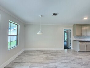 8033 Turquoise Ln in Houston, TX - Building Photo - Building Photo