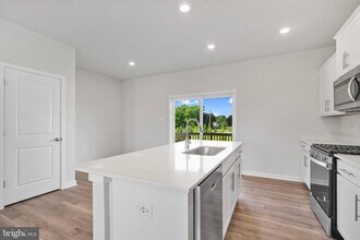 16626 Green Glade Dr in Brandywine, MD - Building Photo - Building Photo