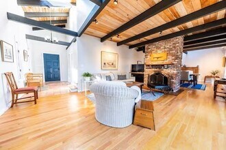 44 Ye Olde County Rd in Gloucester, MA - Building Photo - Building Photo
