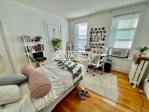 205 Hillside St, Unit 1 in Boston, MA - Building Photo - Building Photo