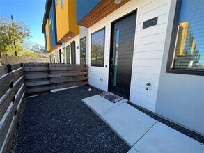 2108 Tillery St in Austin, TX - Building Photo - Building Photo