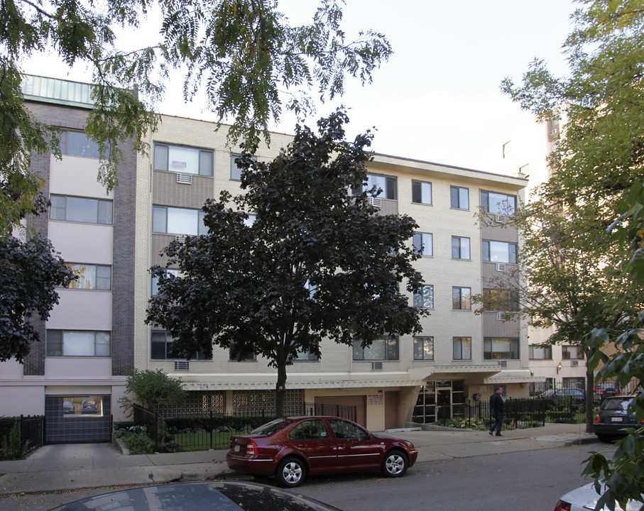 567 W Stratford Pl in Chicago, IL - Foto de edificio