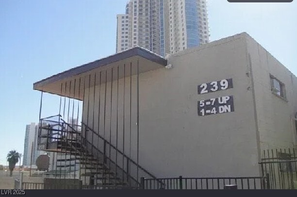 property at 239 W Cleveland Ave
