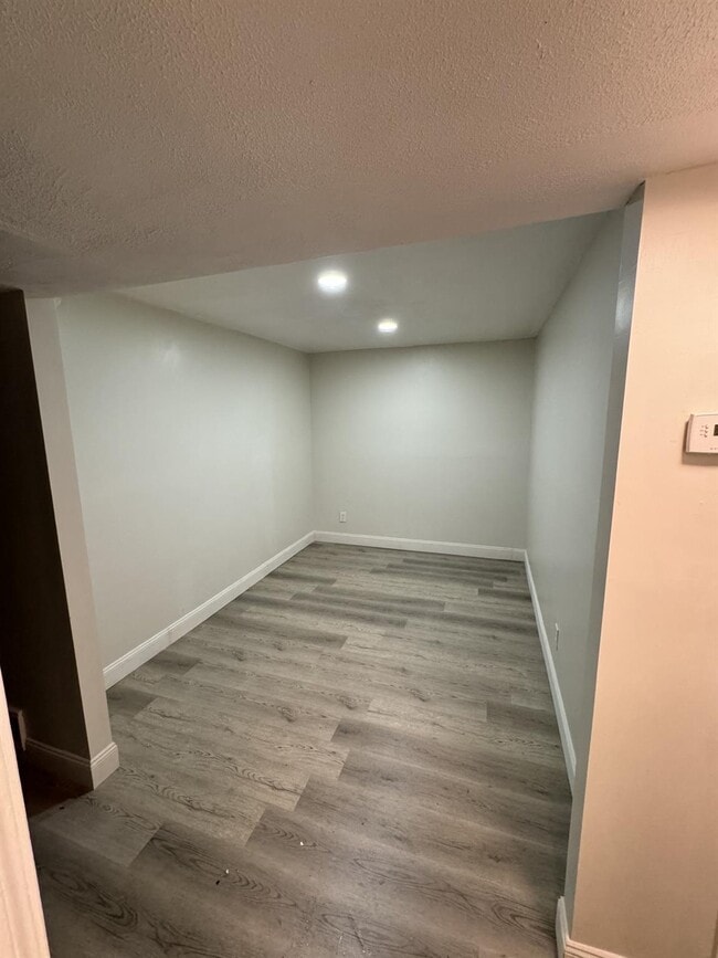 15-10 B 12th St in Queens, NY - Building Photo - Building Photo