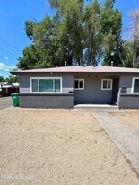 835 20th St in Sparks, NV - Building Photo