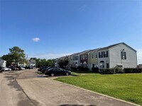 12910 Ashford Point Dr photo'