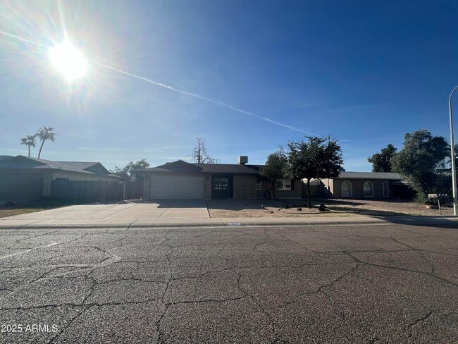 4147 W Diana Ave in Phoenix, AZ - Building Photo - Building Photo