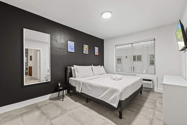7340 Harding Ave in Miami Beach, FL - Building Photo - Building Photo
