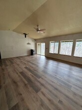 4388 Old Hwy 99 S in Ashland, OR - Building Photo - Building Photo