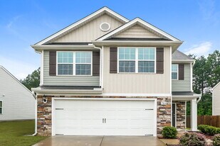 704 Crackling Ct in Zebulon, NC - Building Photo