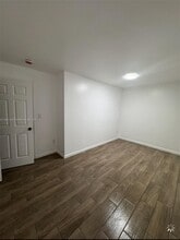 617 NW 3rd Ave in Hallandale Beach, FL - Foto de edificio - Building Photo