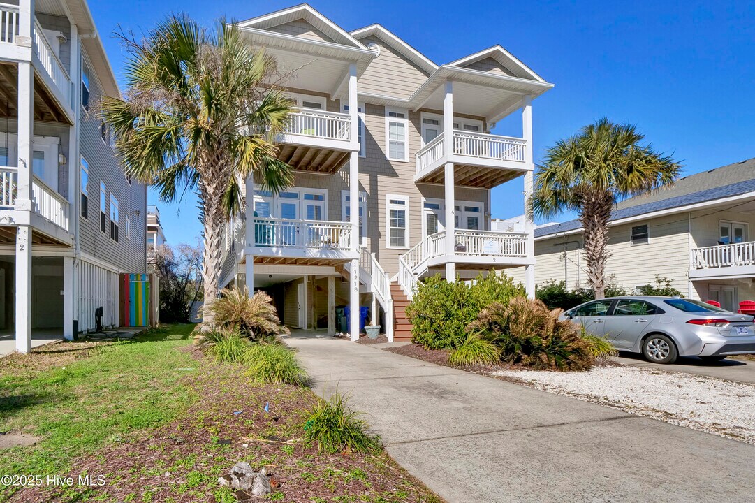 1218 Bowfin Ln in Carolina Beach, NC - Building Photo