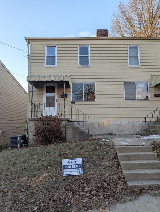 property at 402-404 Sweetbriar St